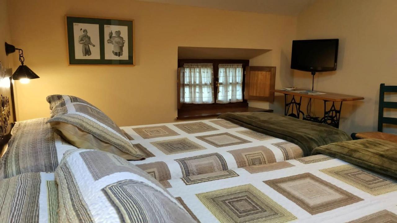 Soto de Luiña Hotel Casa Vieja Del Sastre מראה חיצוני תמונה