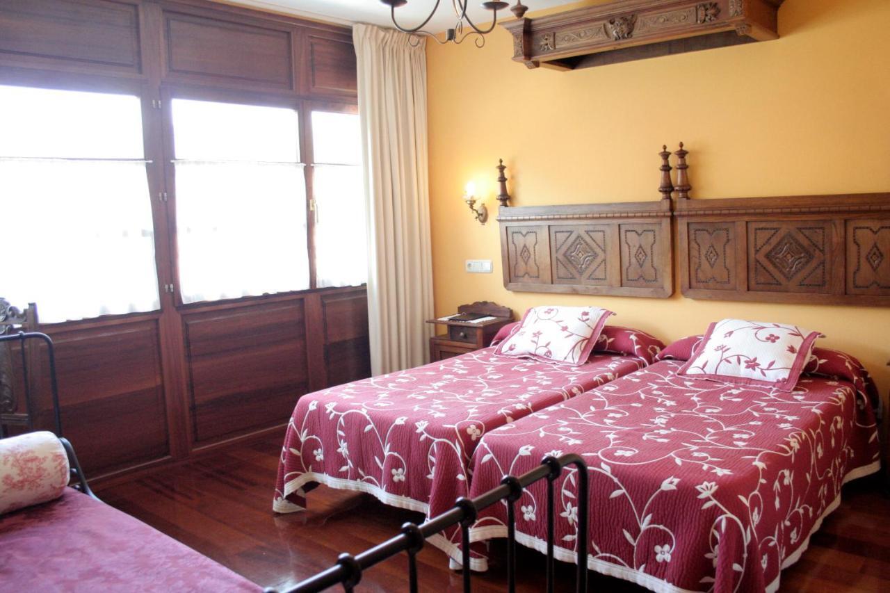 Soto de Luiña Hotel Casa Vieja Del Sastre חדר תמונה